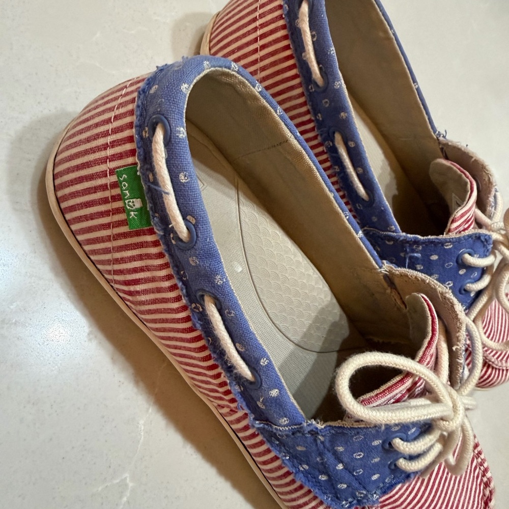 Sanuk Boat Shoes Canvas Striped Polka Dot Red Blue White, 8.5 - Picture 2 of 8
